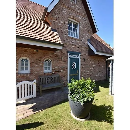 House House On The West Apartmán